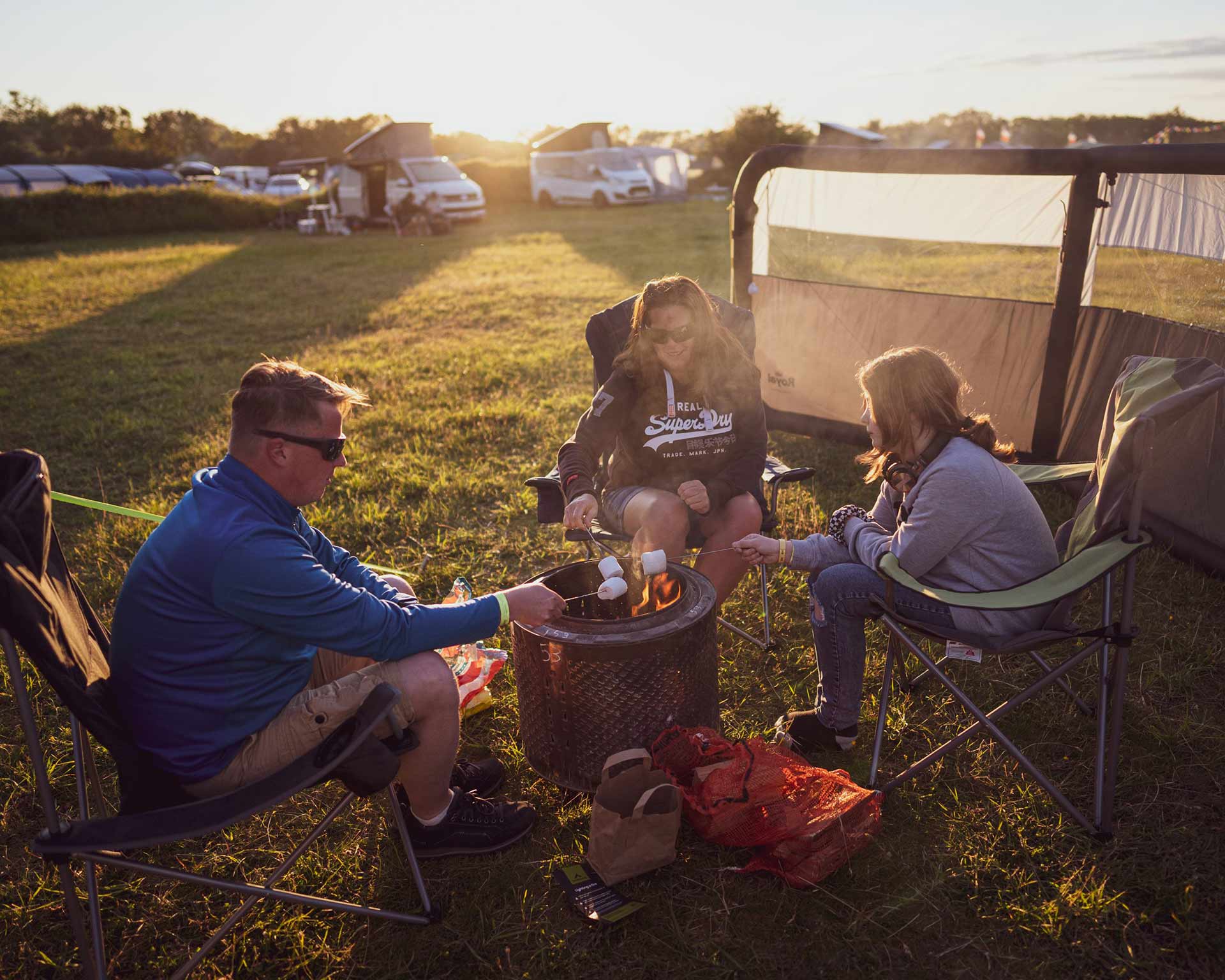 Mendip-basecamp-firepit-evening-sun-scaled